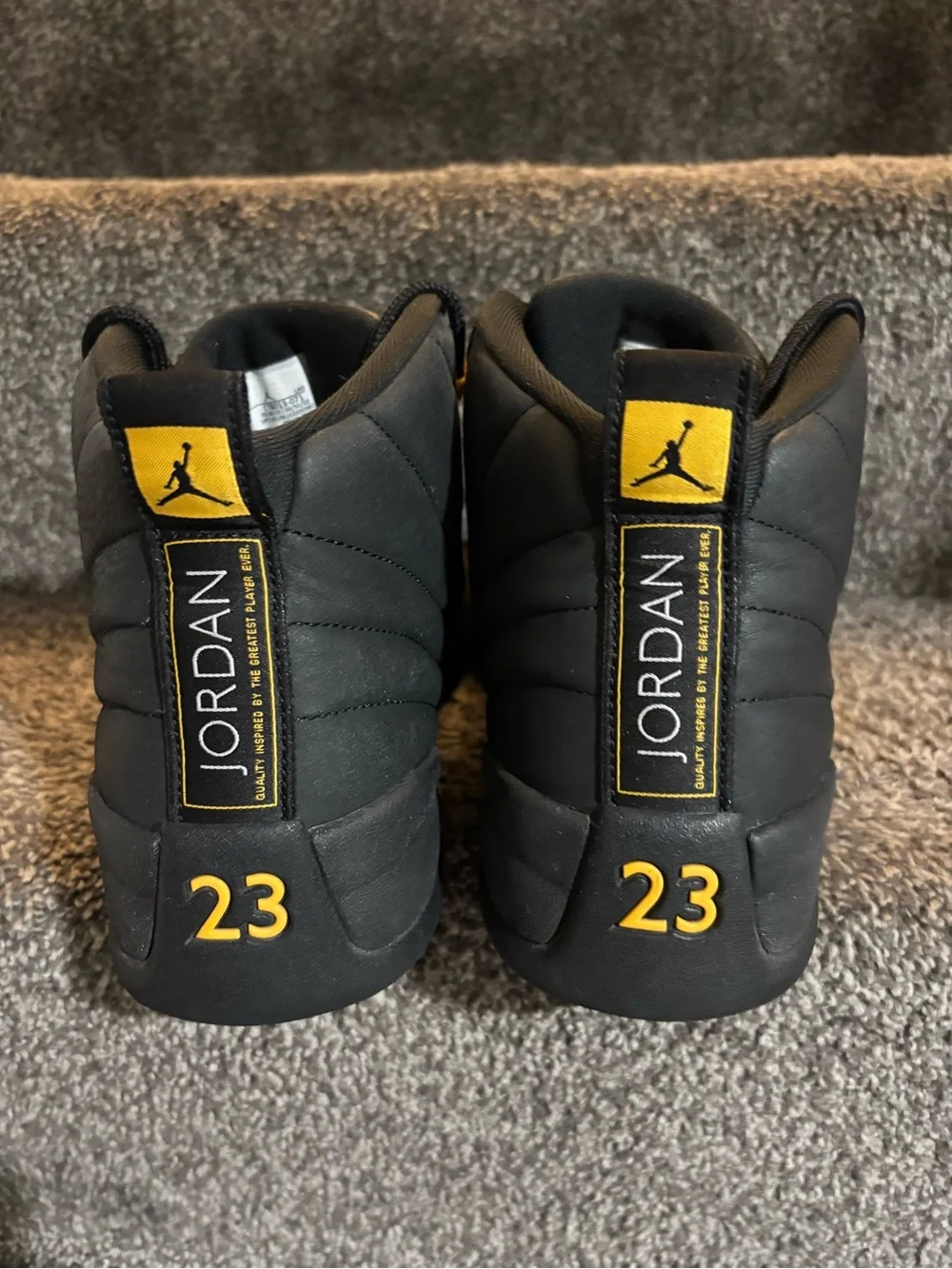Jordan 12 Retro Mid Black Taxi Size 12 OG Rare authentic